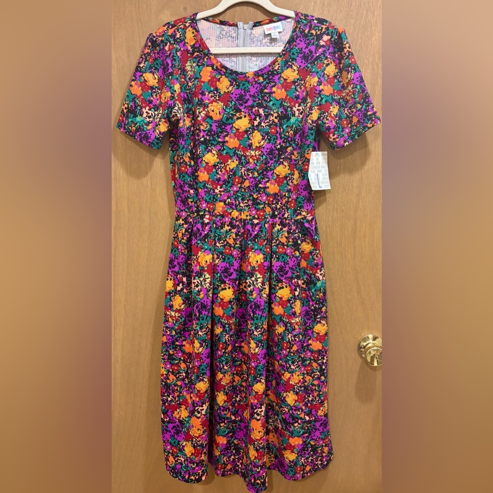 NWT LuLaRoe Amelia Colorful Print Knee length A line Dress Pockets Zipper Large